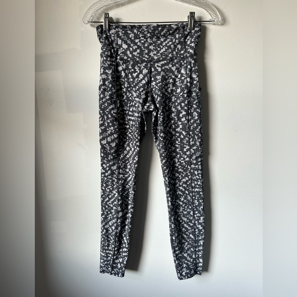 Lululemon Fast and Free ‎ Tight